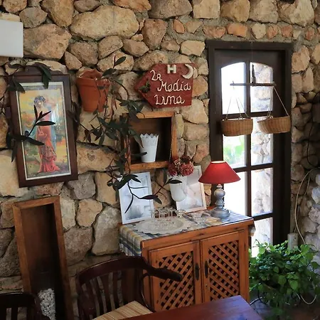 Cortijo De La Media Luna Landsted *
