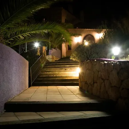 Cortijo De La Media Luna Landsted *