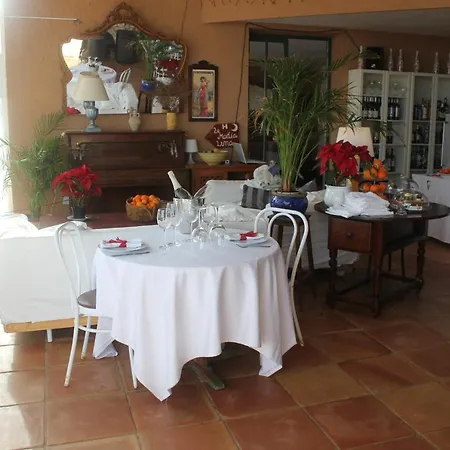 Cortijo De La Media Luna Mojácar